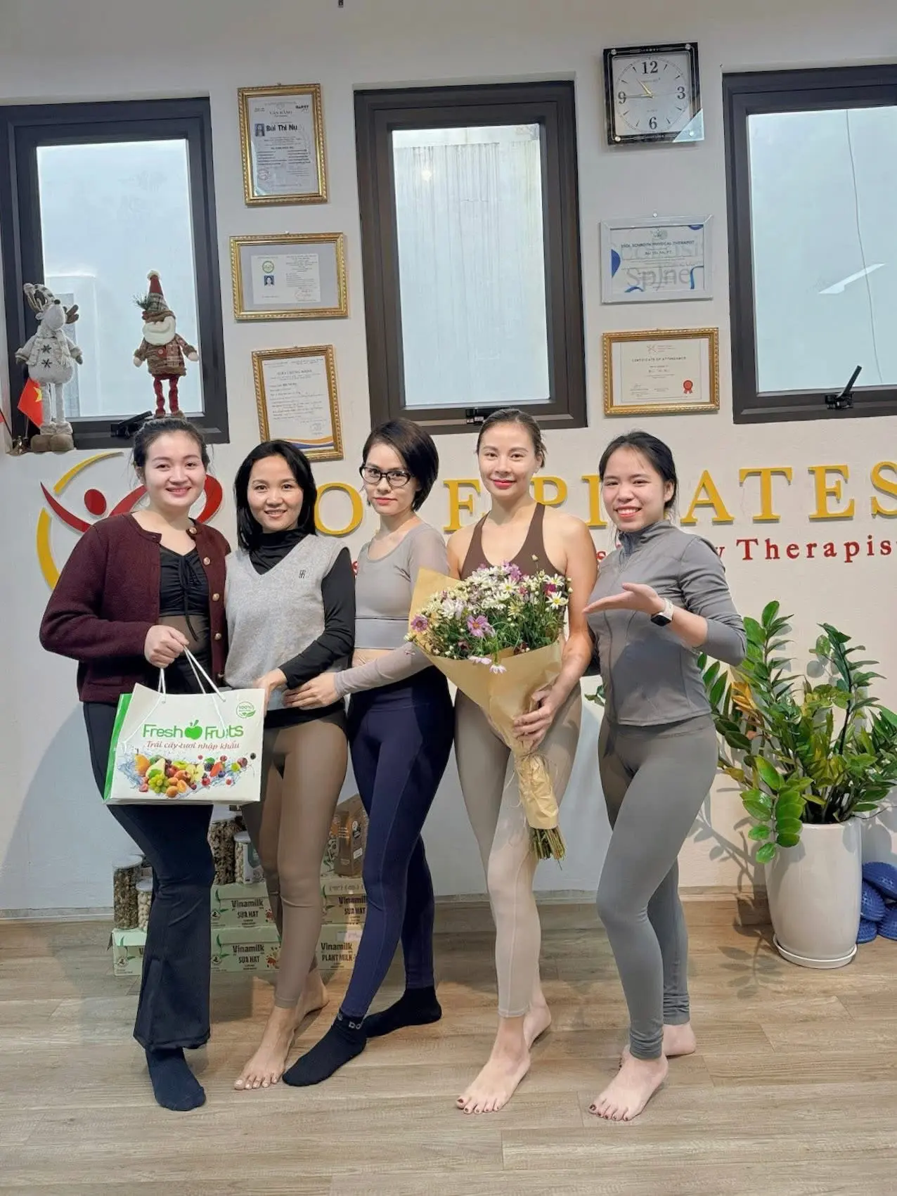 Gia đình Core Pilates trong hoạt động gặp gỡ hội viên